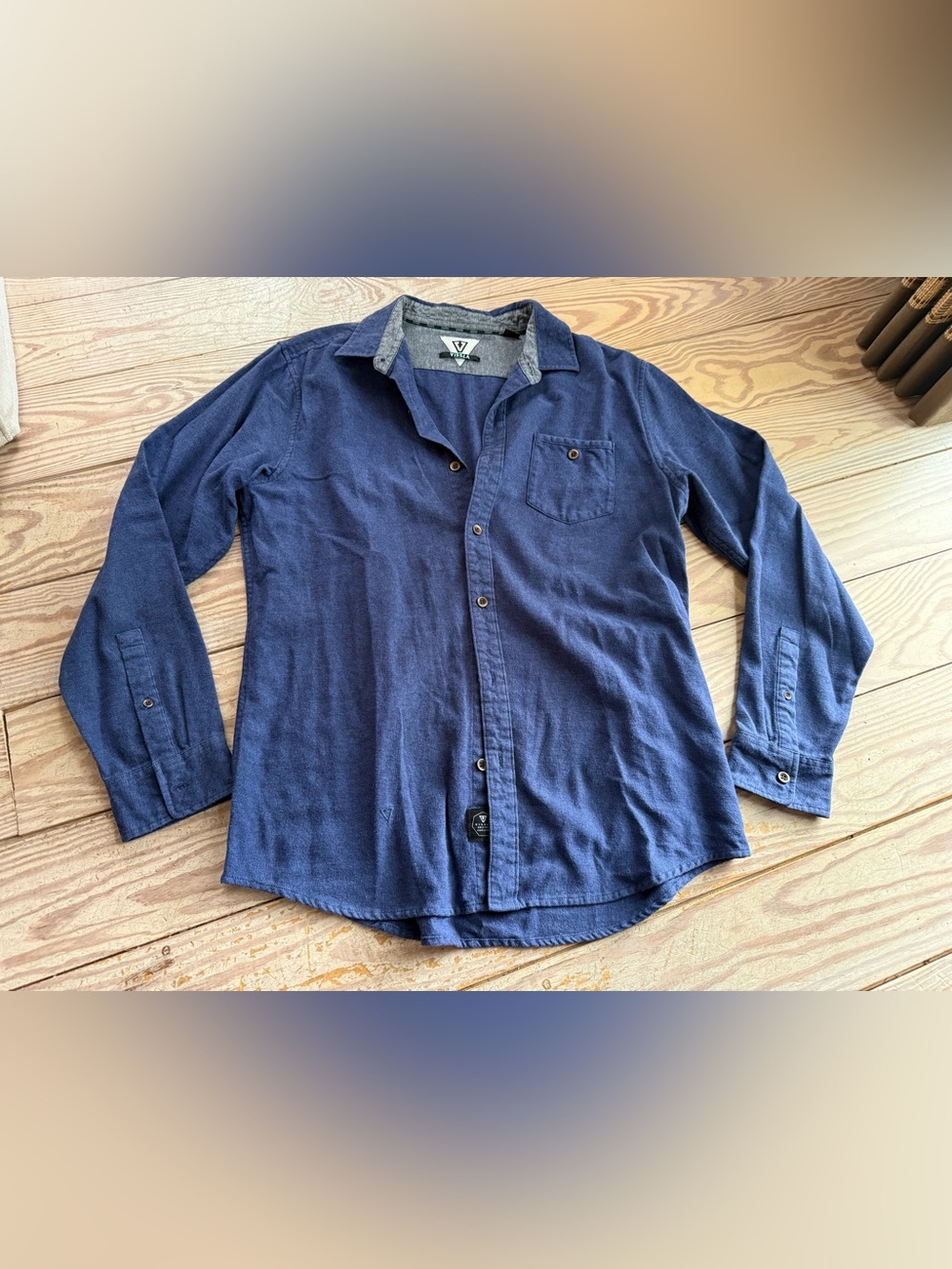 Vissla Blue Long Sleeve Button Up Shirt Size Large